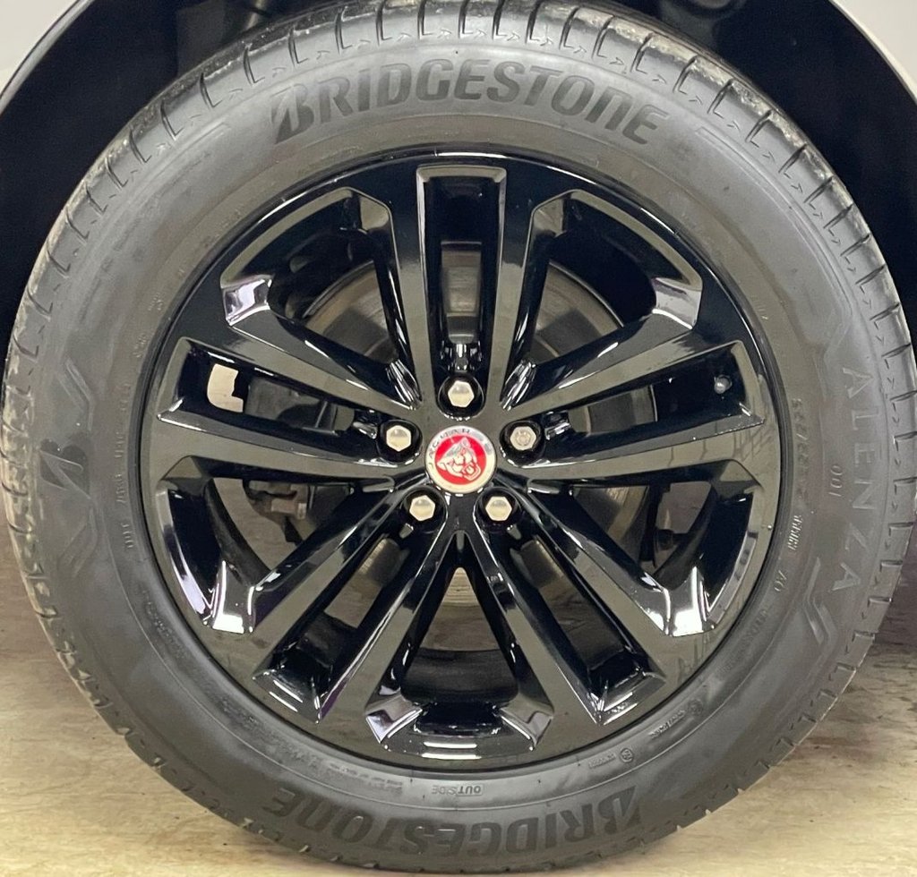 Used Jaguar F-Pace 2019 for sale - 77533847: Photo 14