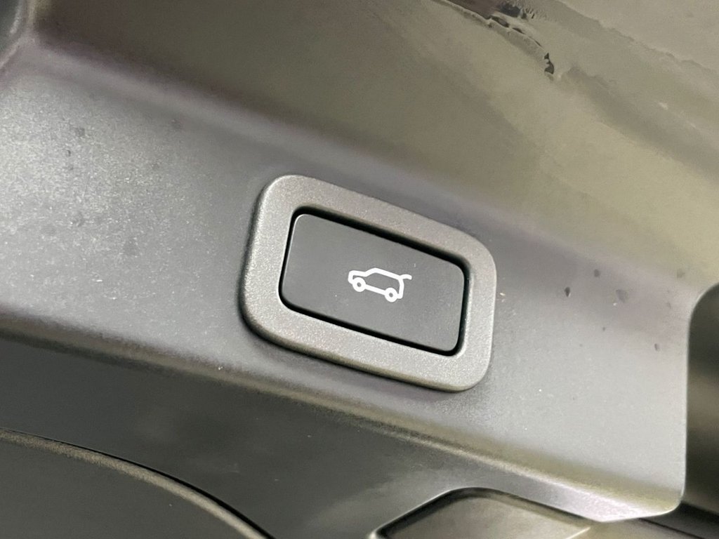 Used Jaguar F-Pace 2019 for sale - 77533847: Photo 18