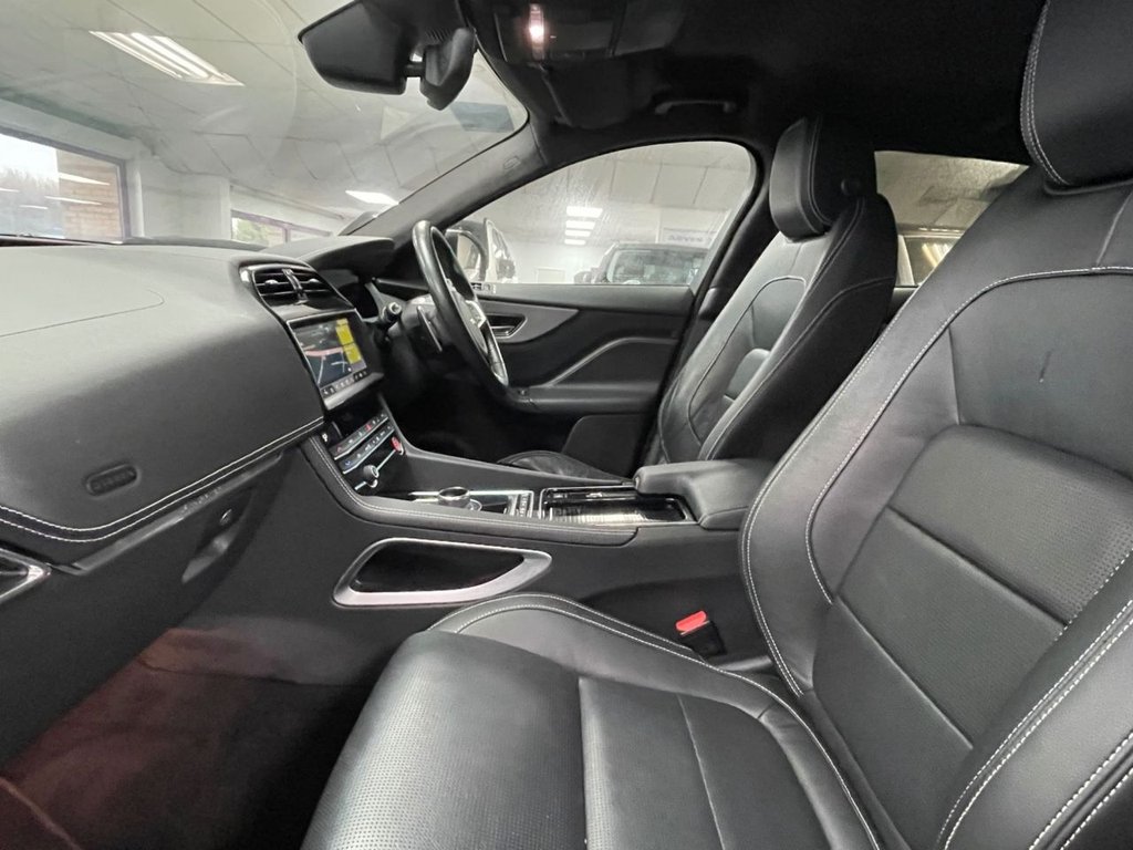 Used Jaguar F-Pace 2019 for sale - 77533847: Photo 31