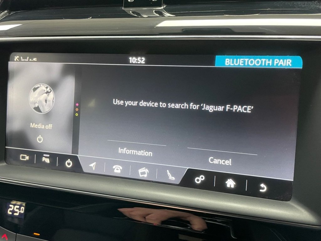 Used Jaguar F-Pace 2019 for sale - 77533847: Photo 40