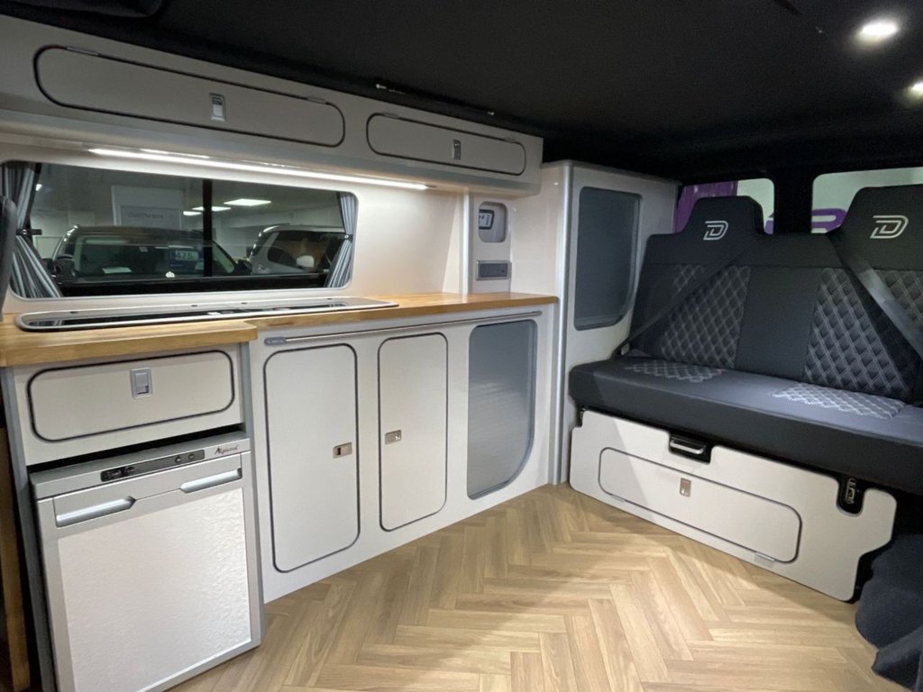 Used Volkswagen Transporter 2021 for sale - 76429743: Photo 2