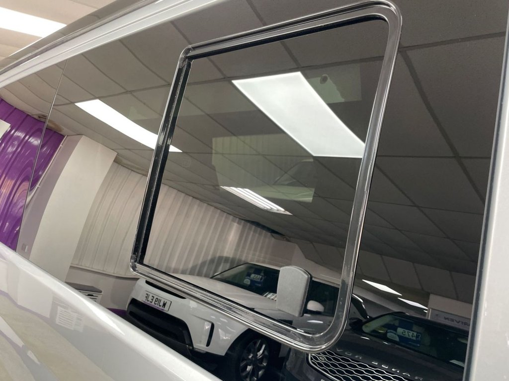 Used Volkswagen Transporter 2021 for sale - 76429743: Photo 39