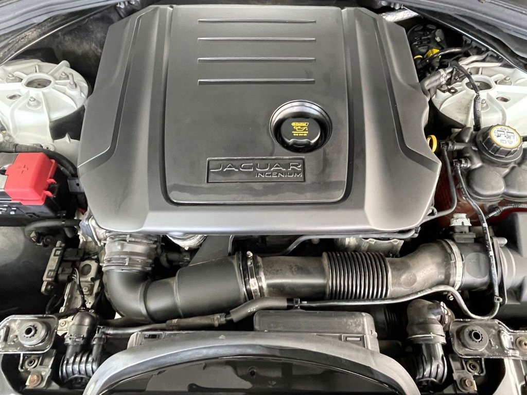 Used Jaguar F-Pace 2017 for sale - 76395646: Photo 15