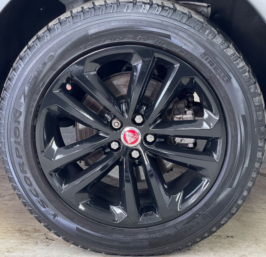 Used Jaguar F-Pace 2017 for sale - 76395646: Photo 16