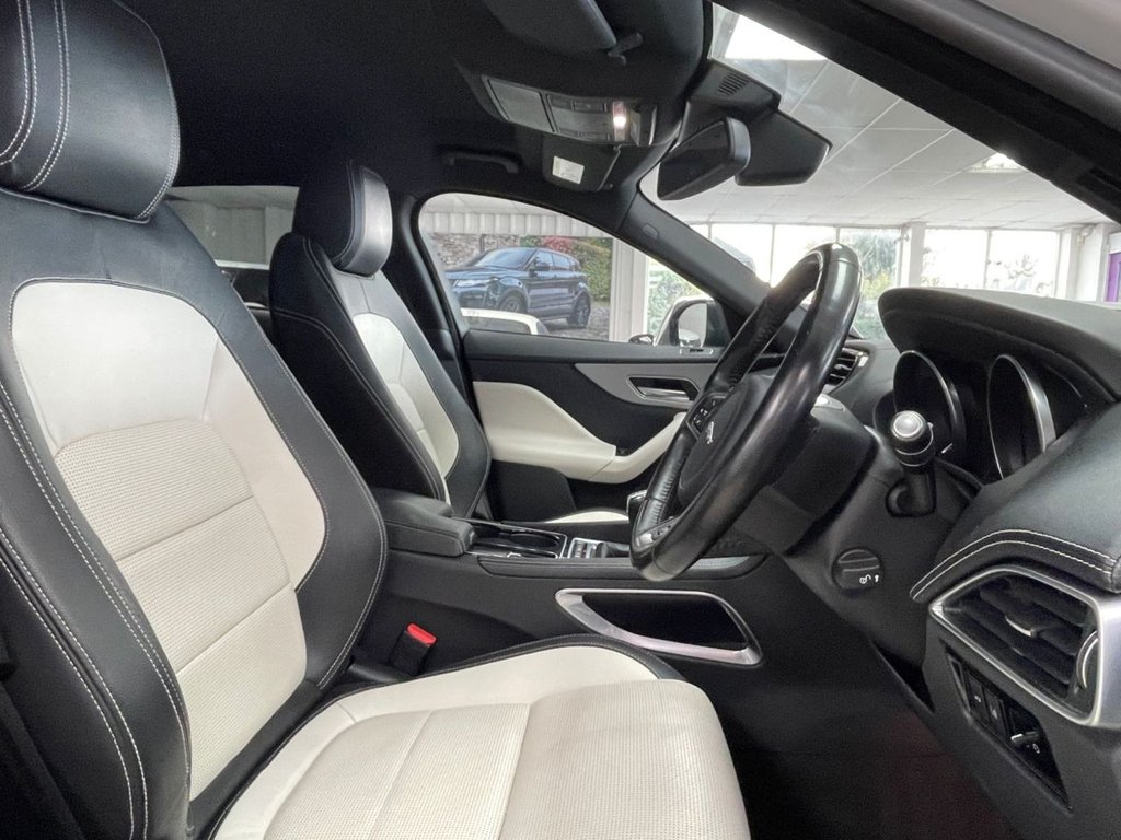 Used Jaguar F-Pace 2017 for sale - 76395646: Photo 25