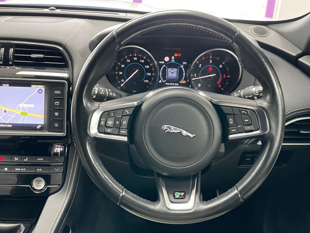 Used Jaguar F-Pace 2017 for sale - 76395646: Photo 34