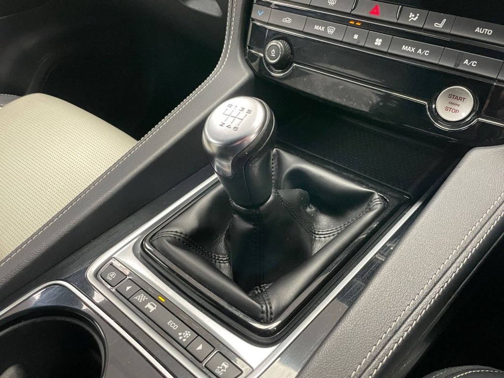 Used Jaguar F-Pace 2017 for sale - 76395646: Photo 44