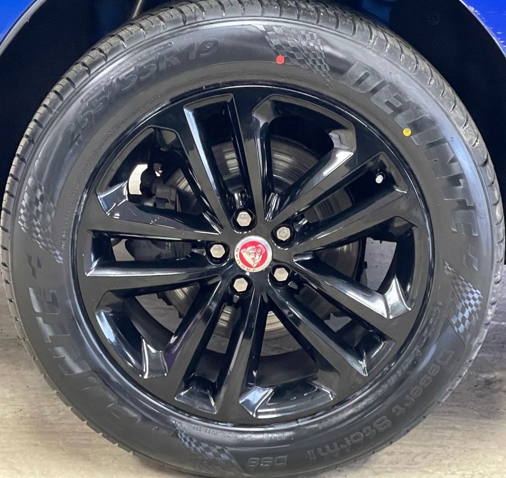 Used Jaguar F-Pace 2019 for sale - 77262952: Photo 15