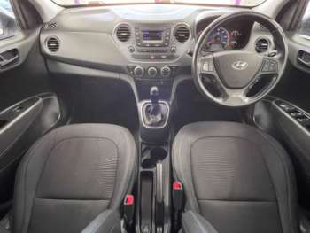 Used Hyundai i10 2018 for sale - 74885117: Photo