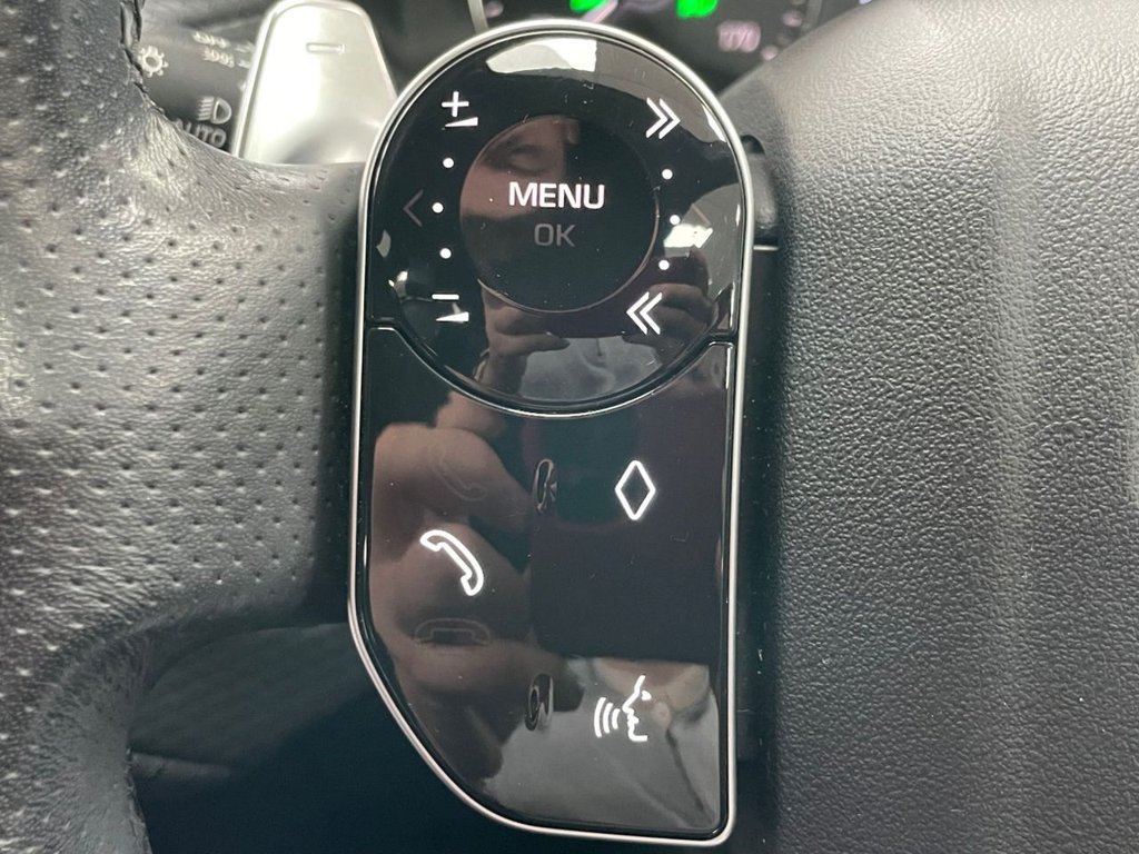 Used Land Rover Range Rover Velar 2018 for sale - 76235518: Photo 37