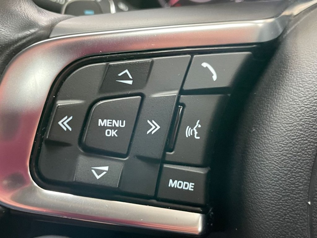 Used Jaguar F-Pace 2019 for sale - 77820710: Photo 36