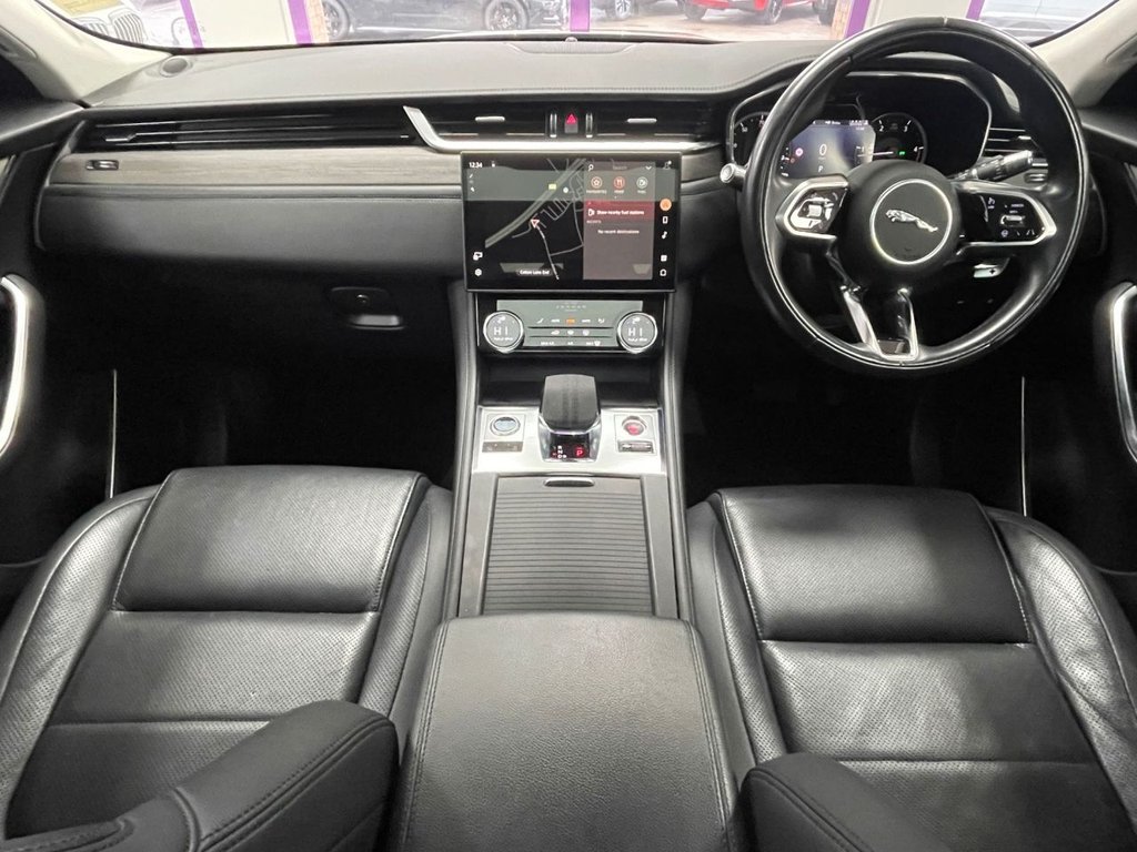 Used Jaguar F-Pace 2021 for sale - 77301898: Photo 2