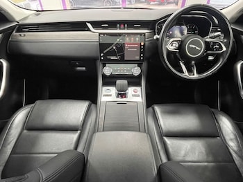 Used Jaguar F-Pace 2021 for sale - 77301898: Photo