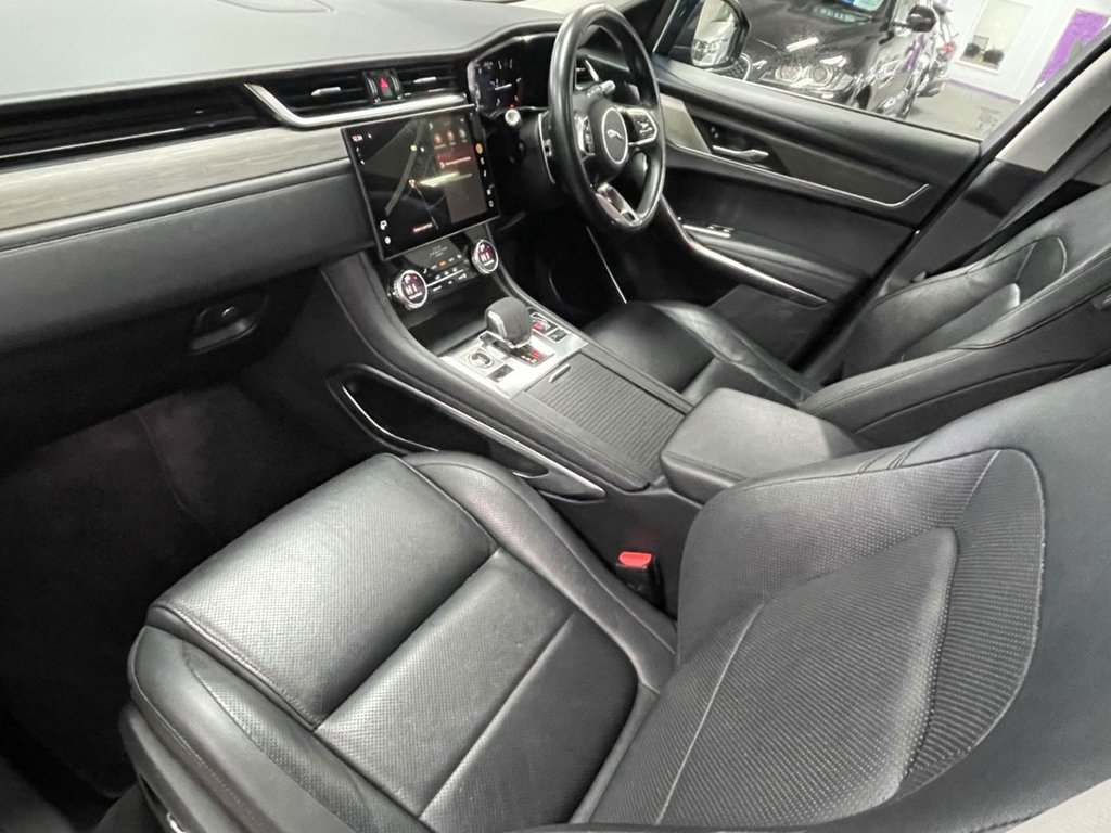 Used Jaguar F-Pace 2021 for sale - 77301898: Photo 32