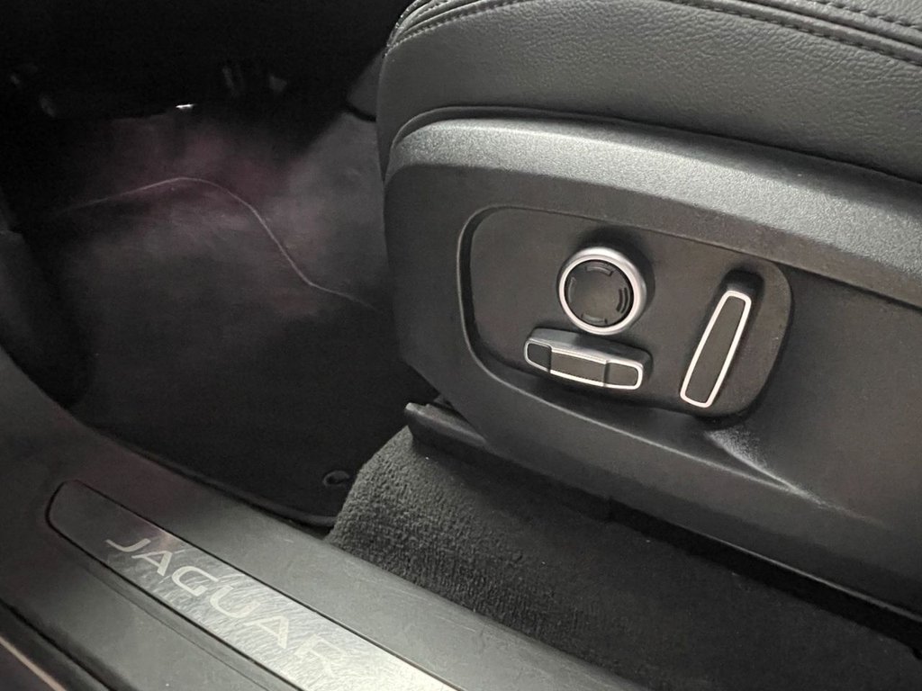 Used Jaguar F-Pace 2021 for sale - 77301898: Photo 35