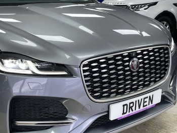 Used Jaguar F-Pace 2021 for sale - 77301898: Photo