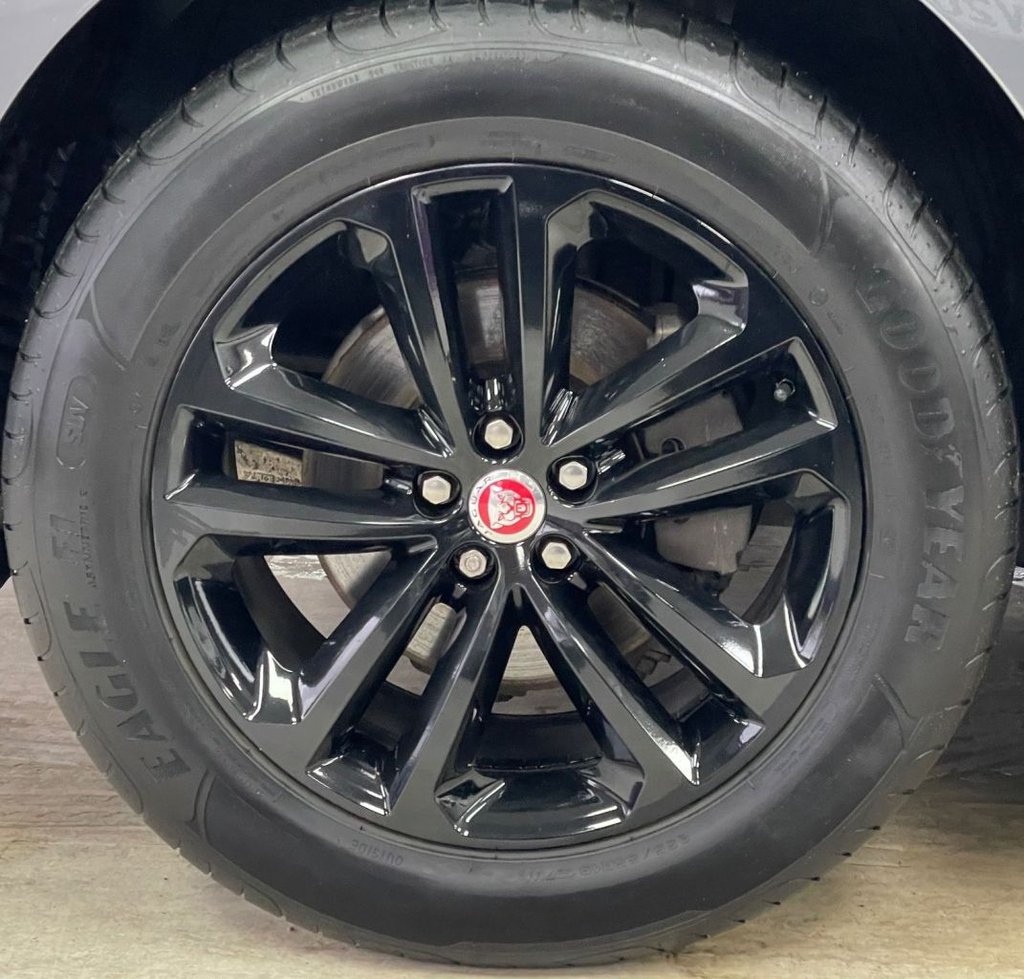 Used Jaguar F-Pace 2019 for sale - 76900239: Photo 17