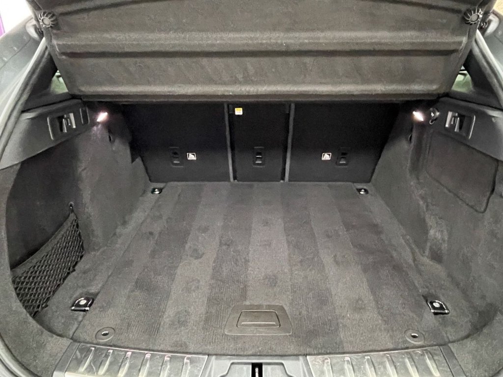 Used Jaguar F-Pace 2019 for sale - 76900239: Photo 18