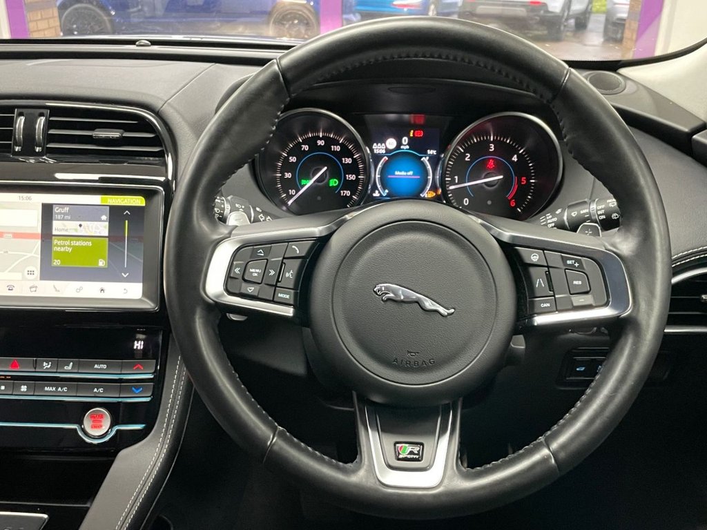 Used Jaguar F-Pace 2019 for sale - 76900239: Photo 36