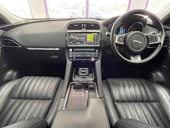 Used Jaguar F-Pace 2020 for sale - 78702290: Photo