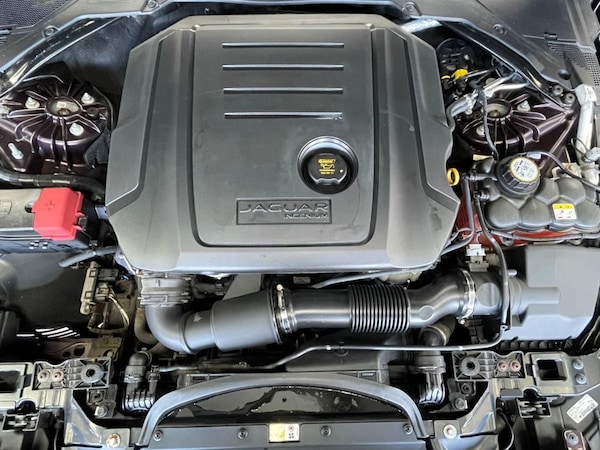 Used Jaguar XF 2017 for sale - 76039533: Photo 14