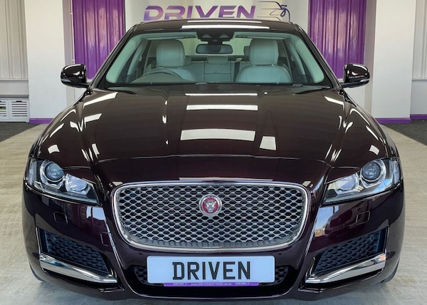 Used Jaguar XF 2017 for sale - 76039533: Photo 7