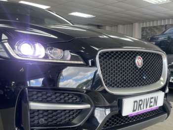Used Jaguar F-Pace 2019 for sale - 74746836: Photo