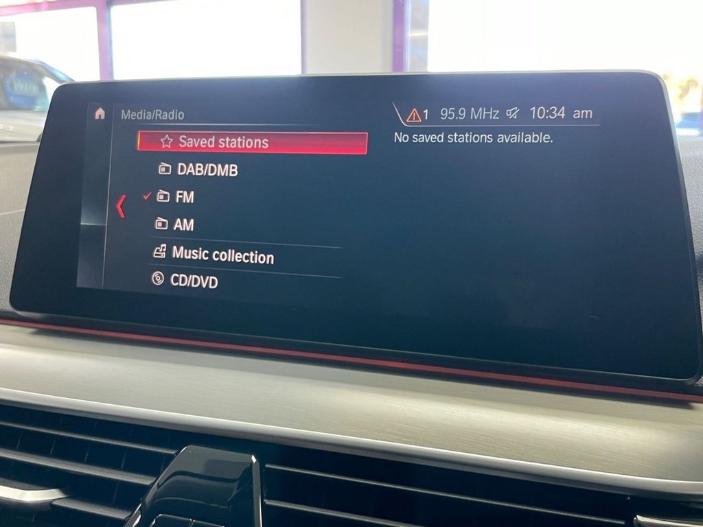 Used BMW 5 Series 2018 for sale - 77088981: Photo 41