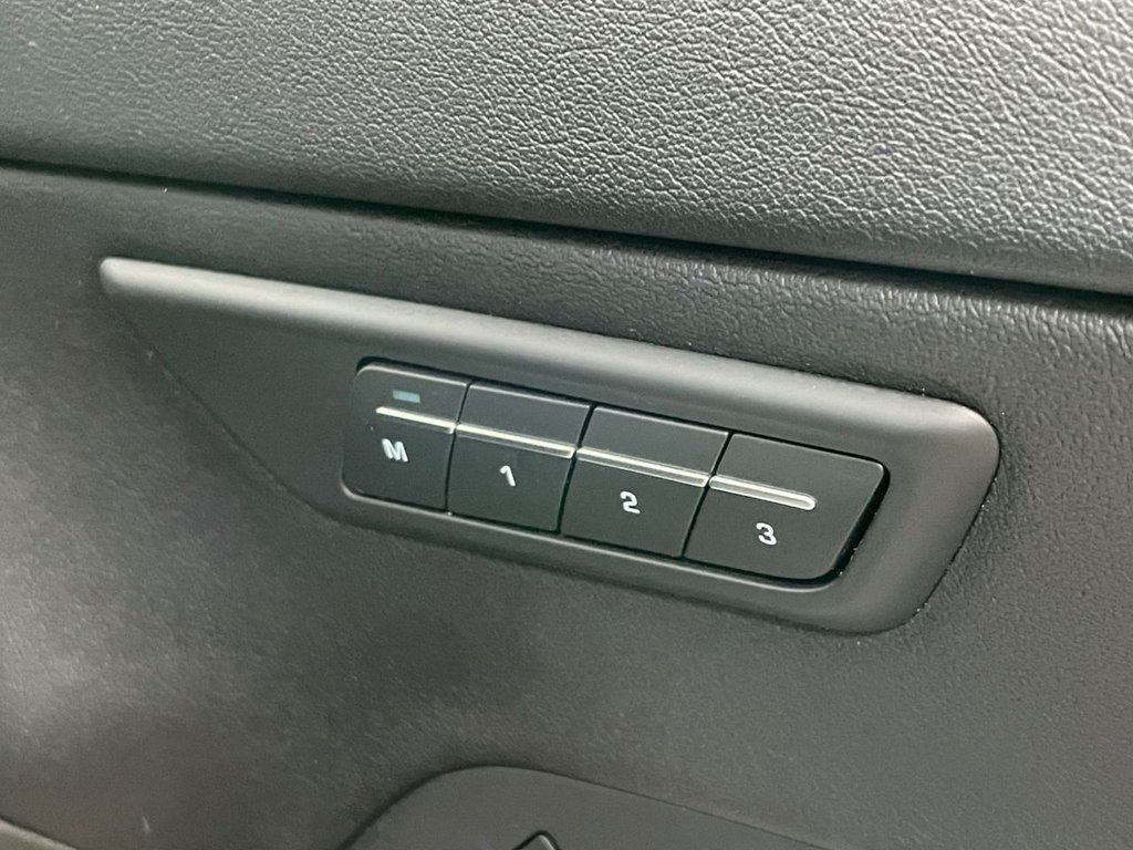 Used Jaguar E-Pace 2019 for sale - 76642211: Photo 28