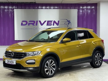 Used Volkswagen T-Roc 2021 for sale - 77038039: Photo