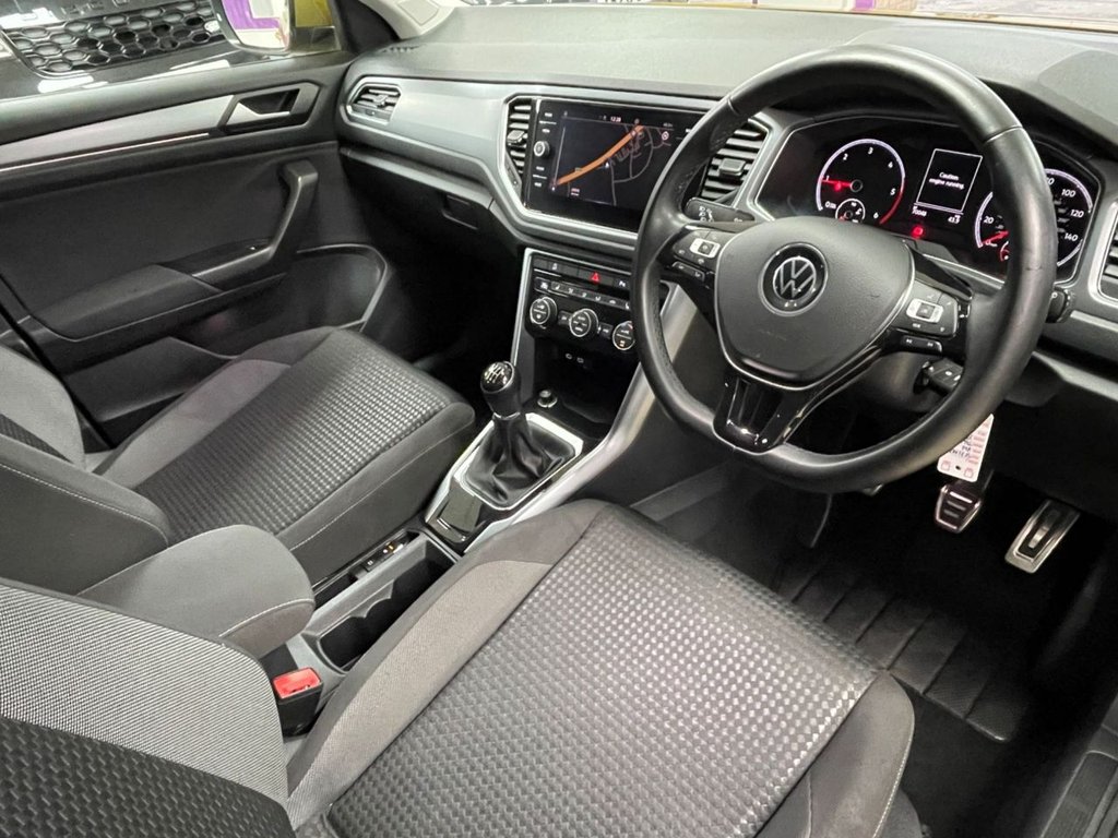 Used Volkswagen T-Roc 2021 for sale - 77038039: Photo 25