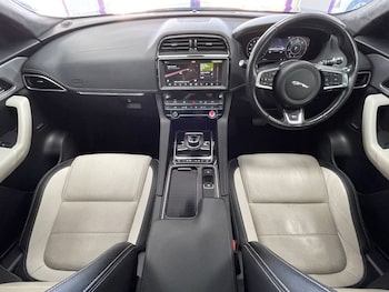 Used Jaguar F-Pace 2019 for sale - 75527592: Photo