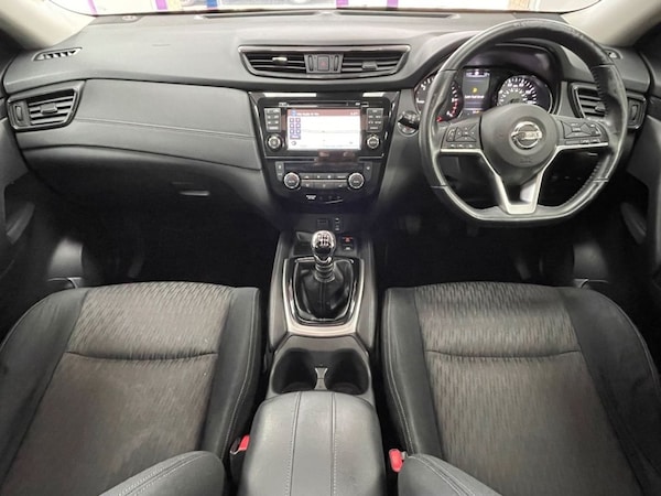 Used Nissan X-Trail 2018 for sale - 76279551: Photo 2