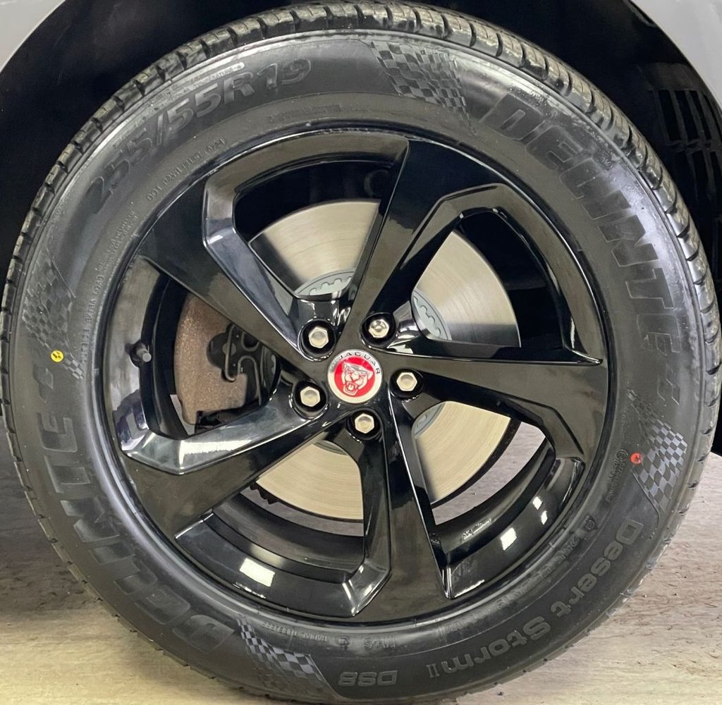 Used Jaguar F-Pace 2022 for sale - 76654779: Photo 16