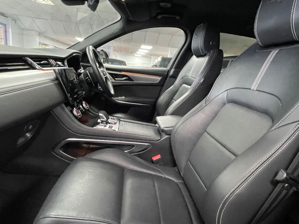 Used Jaguar F-Pace 2022 for sale - 76654779: Photo 32