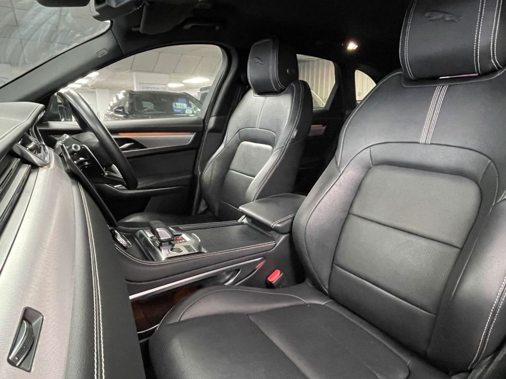 Used Jaguar F-Pace 2022 for sale - 76654779: Photo 33