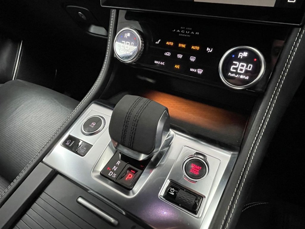 Used Jaguar F-Pace 2022 for sale - 76654779: Photo 40