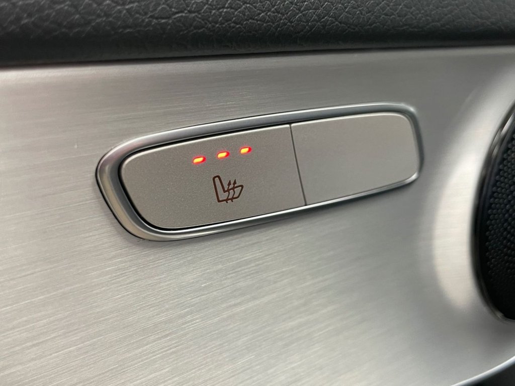 Used Mercedes-Benz GLC 2019 for sale - 78180940: Photo 35