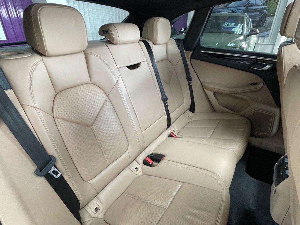 Used Porsche Macan 2021 for sale - 78153784: Photo 32