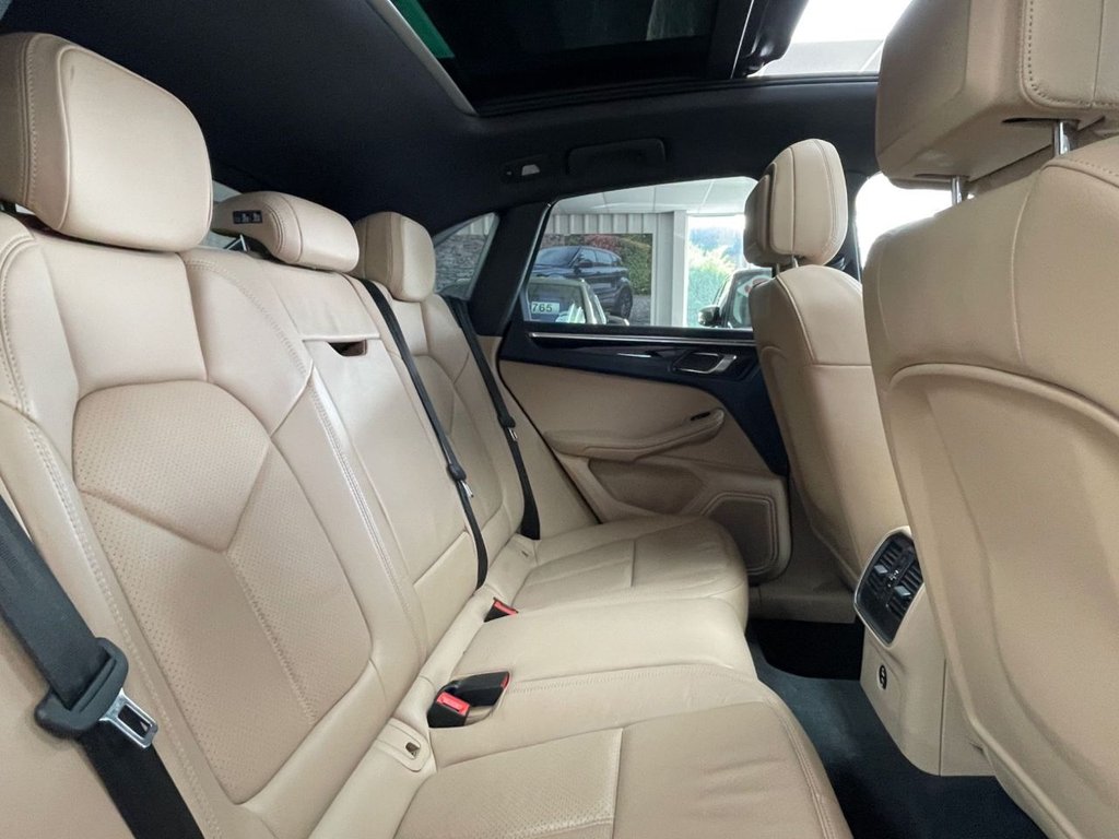 Used Porsche Macan 2021 for sale - 78153784: Photo 33