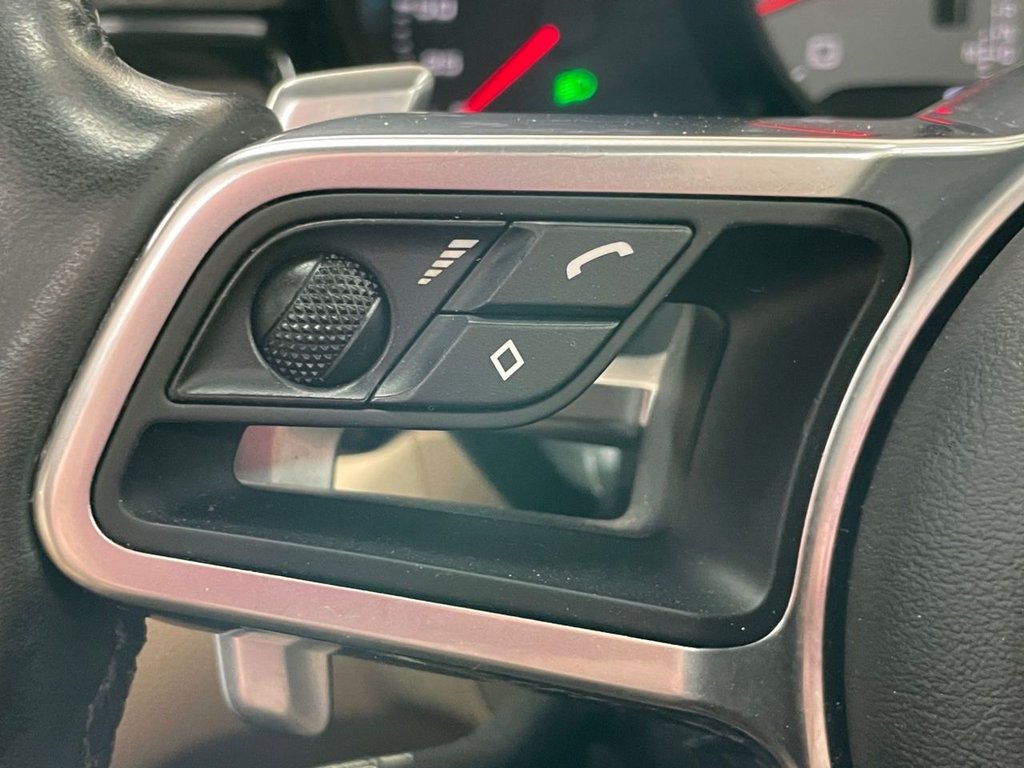 Used Porsche Macan 2021 for sale - 78153784: Photo 41