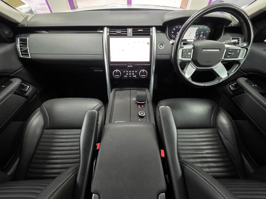 Used Land Rover Discovery 2021 for sale - 76068683: Photo 2