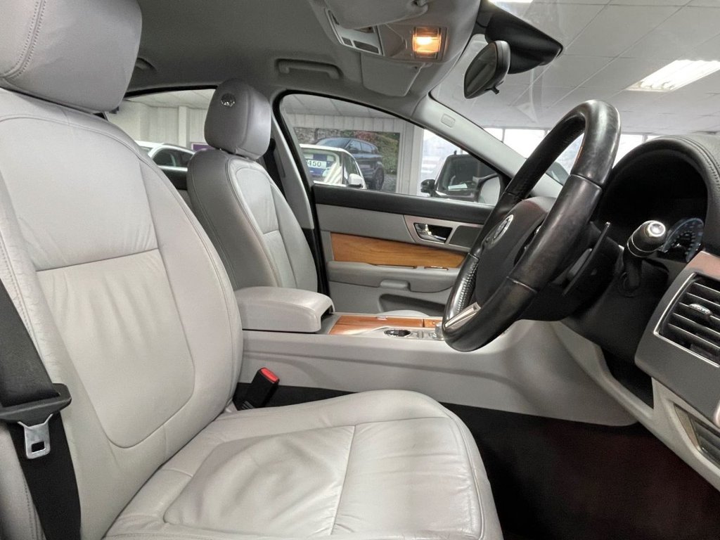 Used Jaguar XF 2009 for sale - 77368916: Photo 25