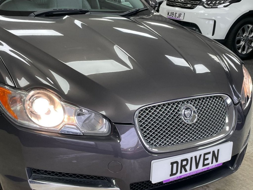 Used Jaguar XF 2009 for sale - 77368916: Photo 4