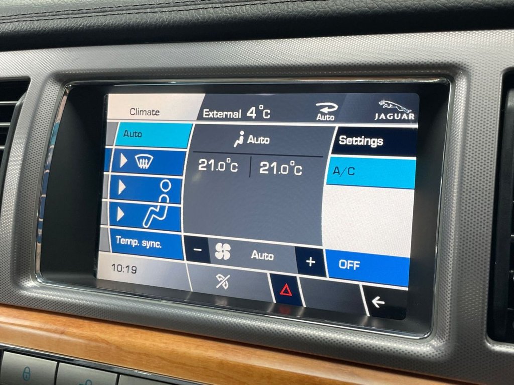 Used Jaguar XF 2009 for sale - 77368916: Photo 41