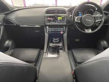 Used Jaguar F-Pace 2018 for sale - 75432538: Photo