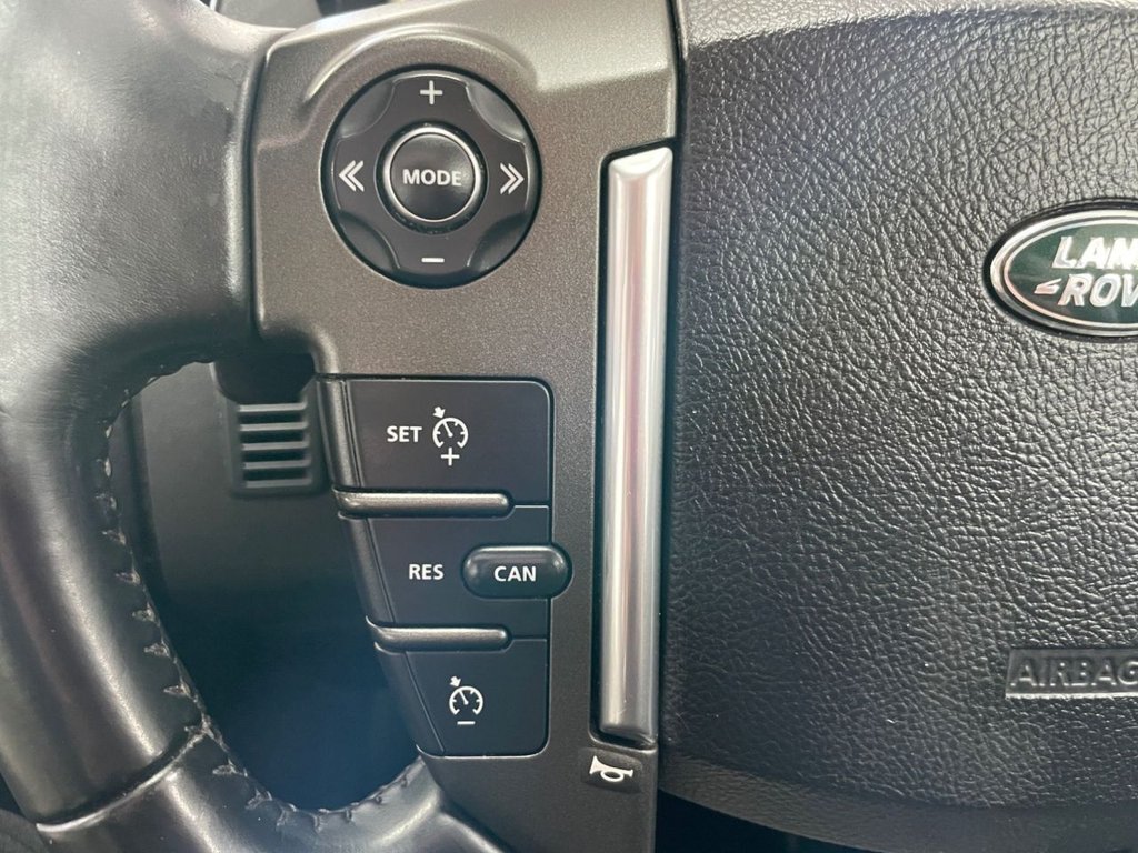 Used Land Rover Discovery 4 2014 for sale - 78096252: Photo 41