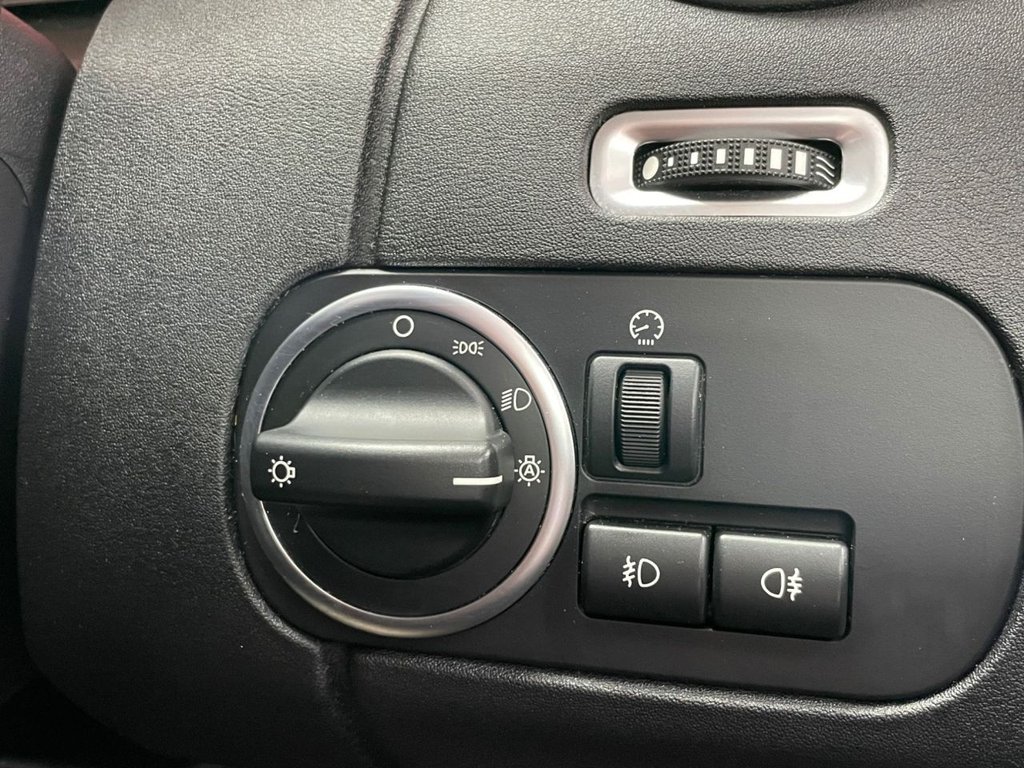 Used Land Rover Discovery 4 2014 for sale - 78096252: Photo 43