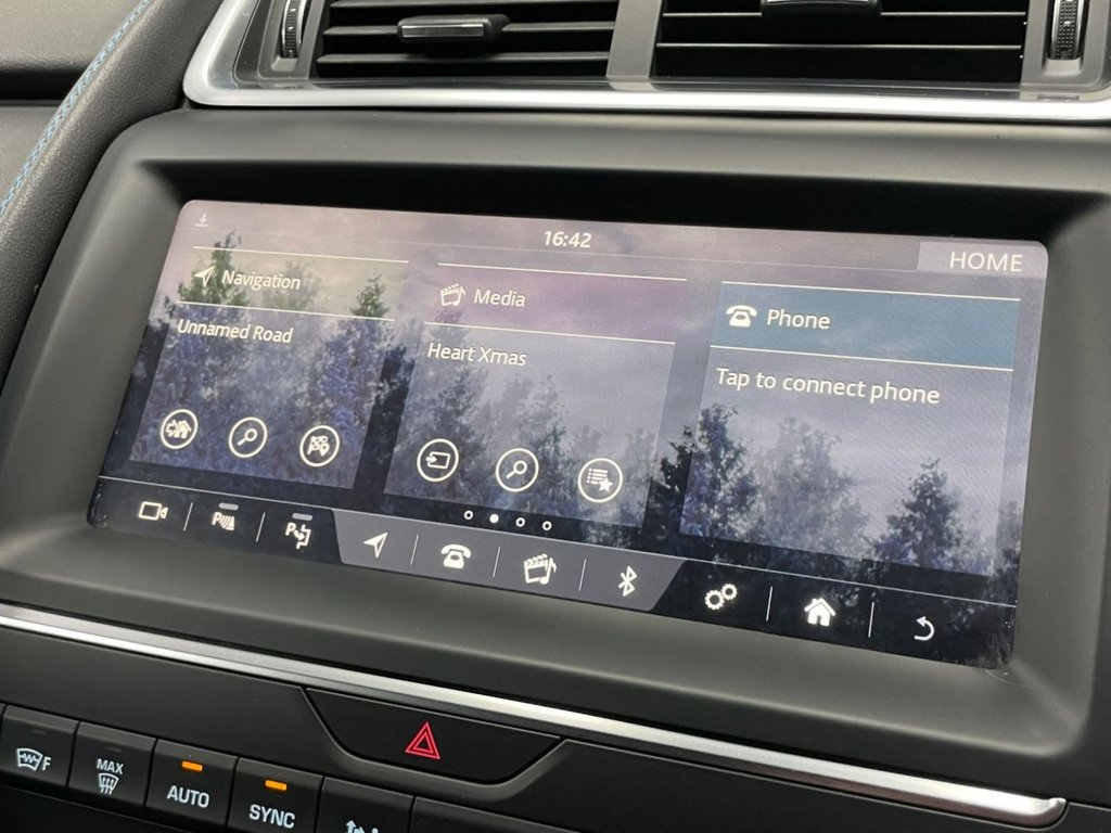 Used Jaguar E-Pace 2019 for sale - 76950195: Photo 43