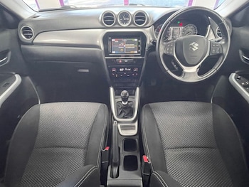 Used Suzuki Vitara 2015 for sale - 76797754: Photo